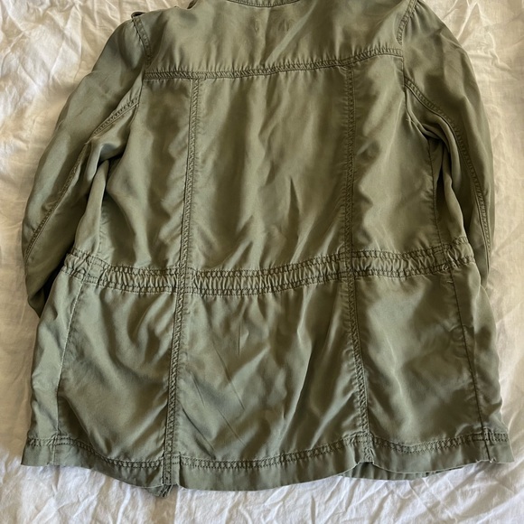 Women's Olive Utility Jacket - Picture 6 of 6